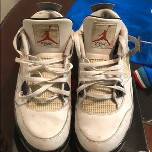 👀🤩AIR JORDAN RETRO 4’s cement grey/ sz 12 😍🤩🗣